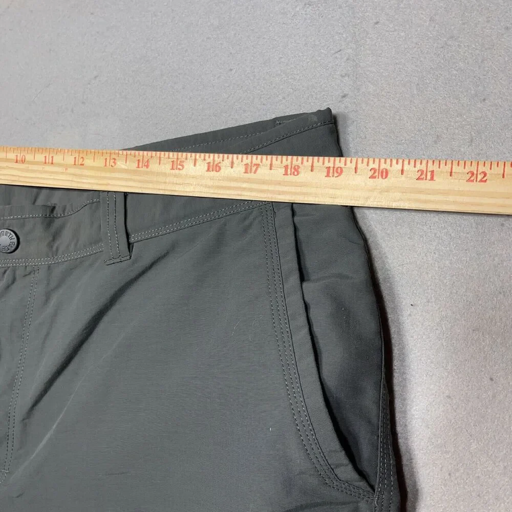 The North Face Cargo Shorts Men 38 Regular‎ Gray Hiking Outdoor Gorpcore